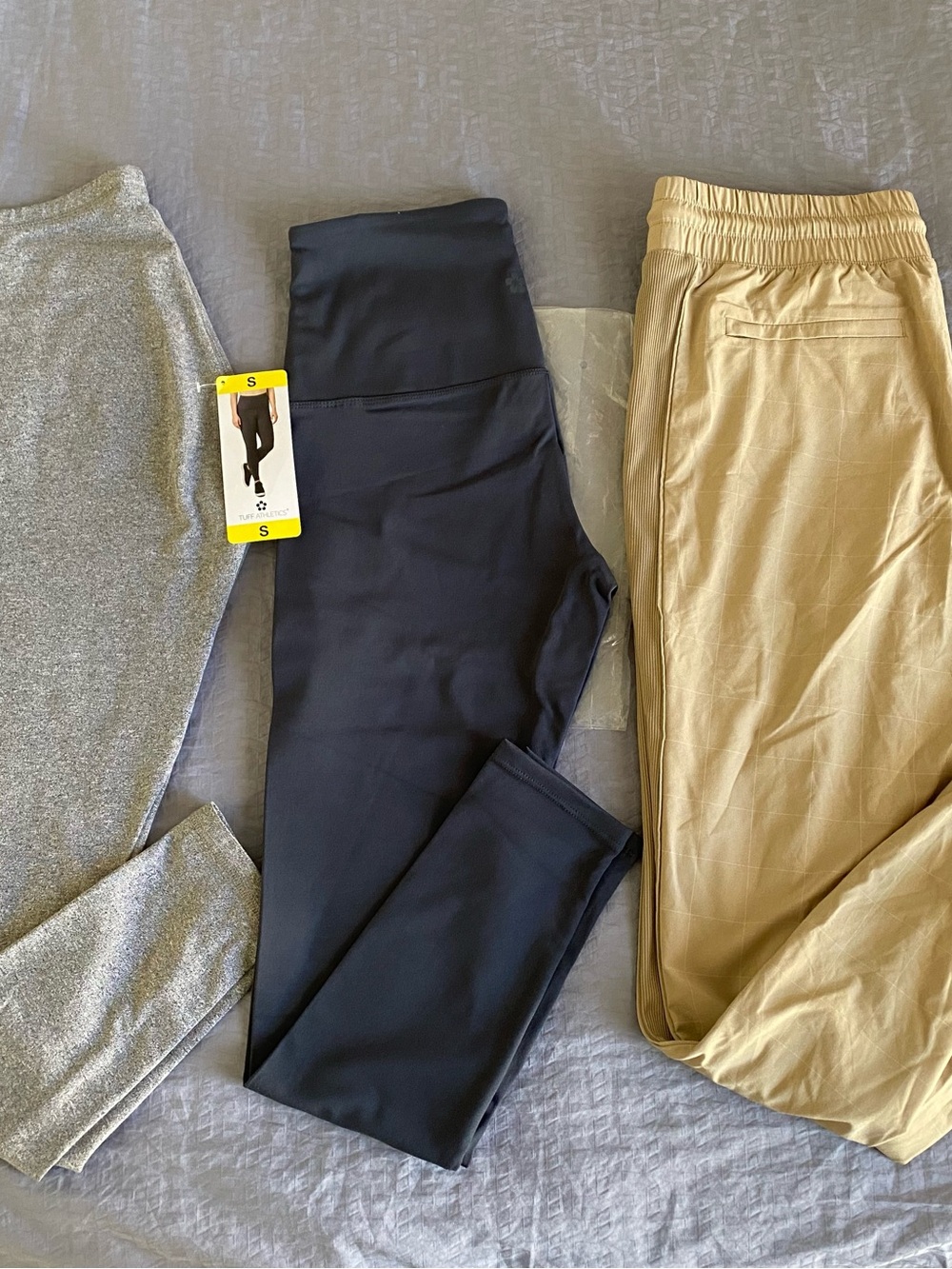 3 Leggings bundle - size Small